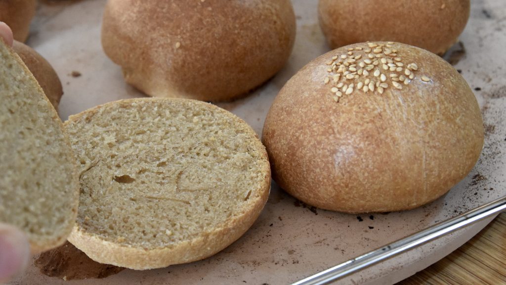 Pan de hamburguesa con masa madre Fermentación Nerea Zorokiain Garín